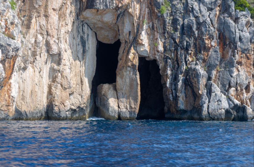 Pirates Cave